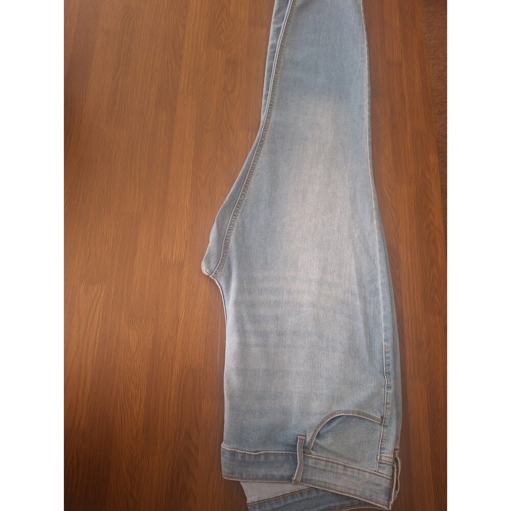 Light Wash Super Skinny Old Navy Mid Rise size 18| Plus Size| Women| Jeans